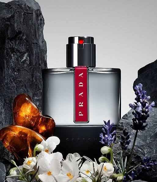 Experience the Allure of Prada Luna Rossa Carbon Eau de Toilette